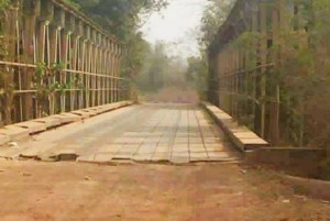 Côte d'Ivoire: Un pont menace de s'écrouler entre Zuenoula et Mankono,  les habitants s'en remettent à  KOACI