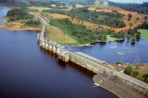 Côte d'Ivoire: Forte crue à  Aboisso, pour éviter les catastrophes, la CIE procède à  des déversements d'eau au barrage d'Ayamé