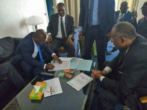 Côte d'Ivoire: Bedié clarifie une nouvelle fois les choses «Je n'ai mandaté aucun observateur pour prendre part à  l'Assemblée générale constitutive du parti unifié»