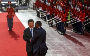 Sénégal: Xi Jinping accueilli en grande pompe à  Dakar, «l'impossible» demande d'Amnesty Internationale à  Macky Sall
