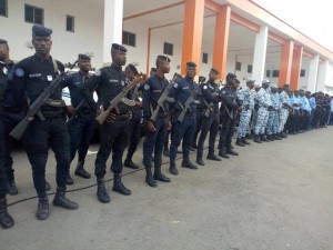 Côte d'Ivoire: 58e anniversaire de l'indépendance, prise d'armes à  Yopougon