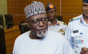 Nigeria: Le vice-Président limoge le chef des services secrets Lawal Daura
