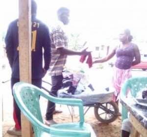 Cameroun:  Frappés par le chômage, les jeunes se débrouillent comme ils peuvent