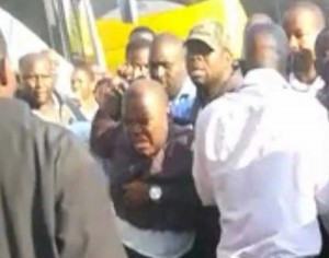 Zambie:  Sa demande d'asile refusée ,l'opposant zimbabwéen Tendai Biti finalement expulsé