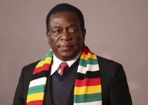 Zimbabwe: Présidentielle, l'investiture de Mnangagwa « suspendue» après un recours de l' opposition