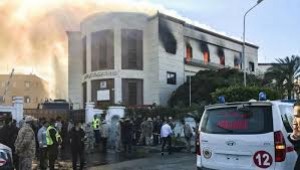 Libye: Le ministère des affaires étrangères cible d'une attaque terroriste, 3 morts