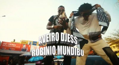 AVEIRO DJESS FEAT ROBINIO MUNDIBU- Koto Bass - Congo